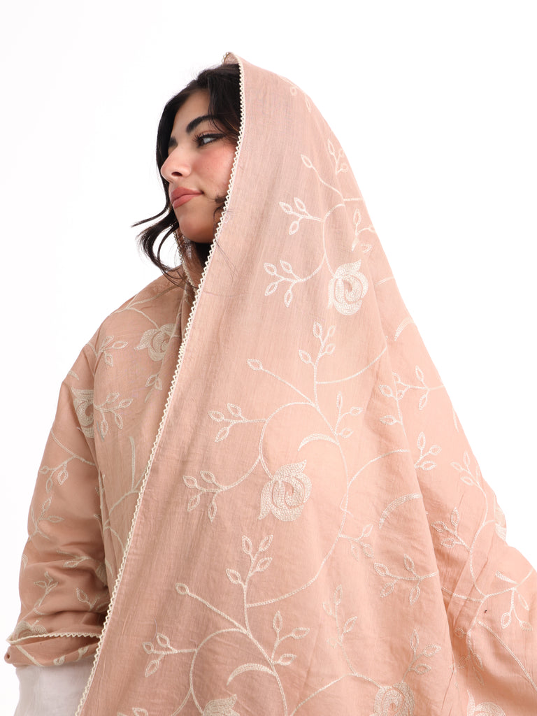 TR1_09 شيله مطرزة بطيخية عريضة